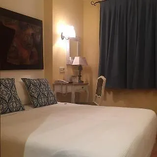 De Reyes Turisticos Szálloda Toledo