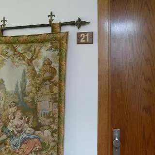 De Reyes Turisticos Szálloda